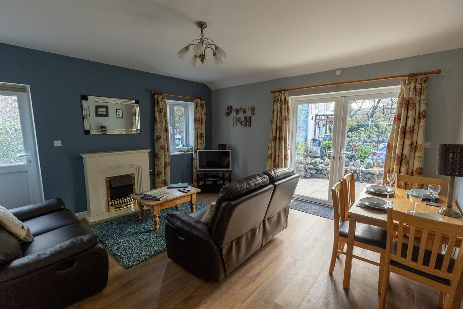 Gwynant Bach - Cosy 2 Bed Bungalow Cottage In Snowdonia National Park, Conwy, North Wales Luaran gambar